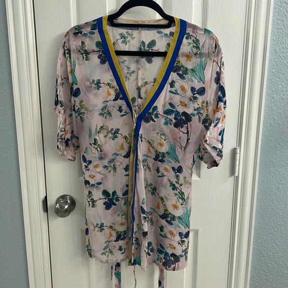 Anthropologie Kimono Style Wrap Top Light Pink Floral - Picture 4 of 5